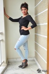 Tejaswi Madivada at Kerintha Movie Success Meet